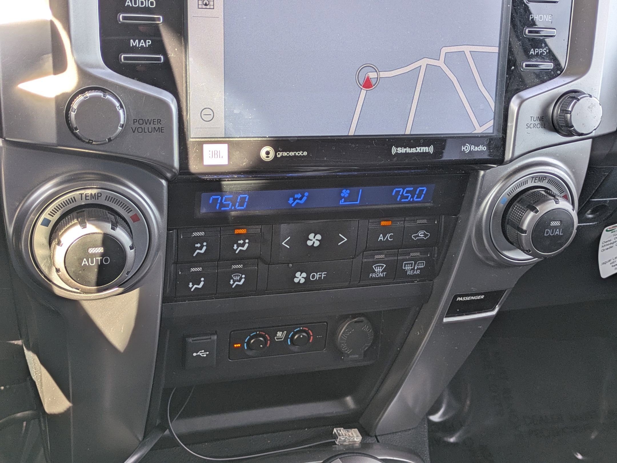 Used 2024 Toyota 4Runner Limited image 15