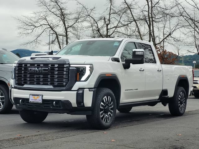 Used 2024 GMC Sierra 3500 Denali Ultimate AWD/4WD image 10