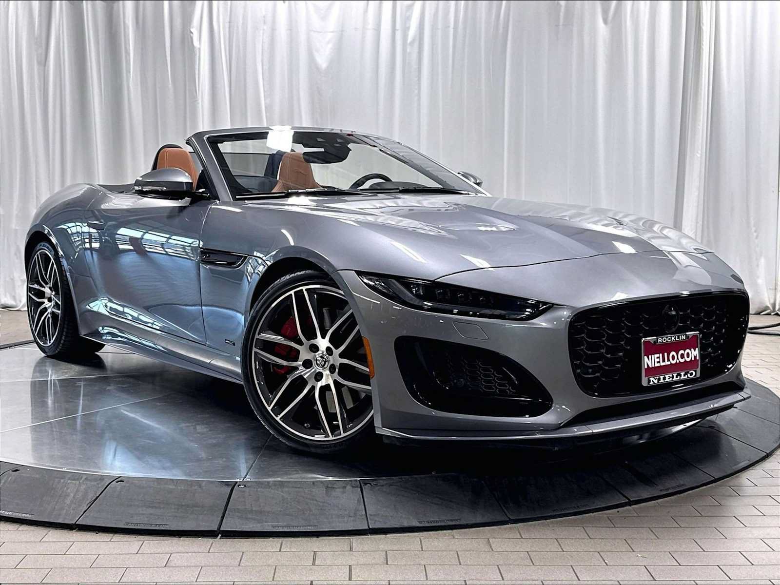Used 2024 Jaguar F-TYPE Convertible AWD image 11