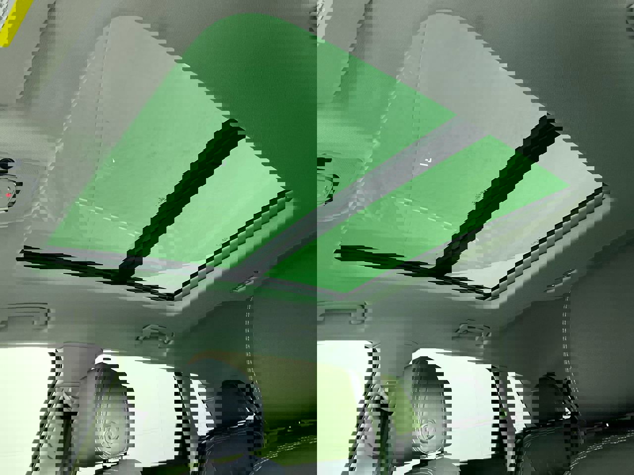 Certified 2022 Audi e-tron Premium Plus w/ Premium Plus Package image 18