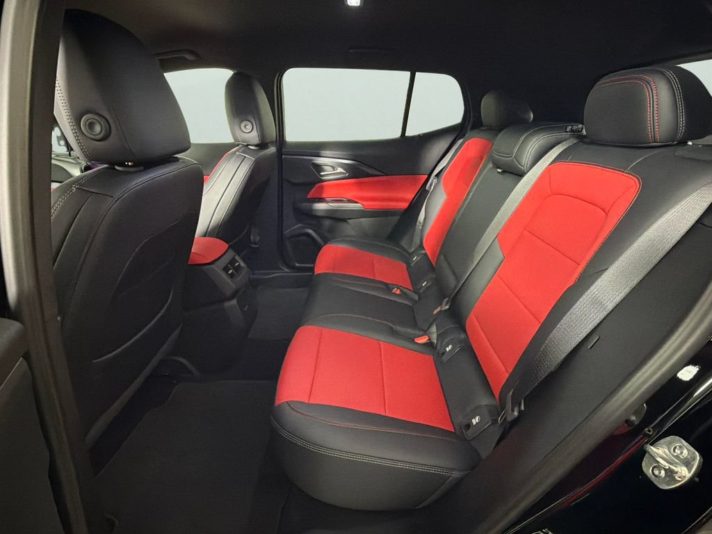 Certified 2025 Chevrolet Equinox EV RS FWD image 28