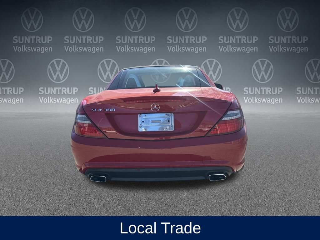 Used 2016 Mercedes-Benz SLK 300 video 4