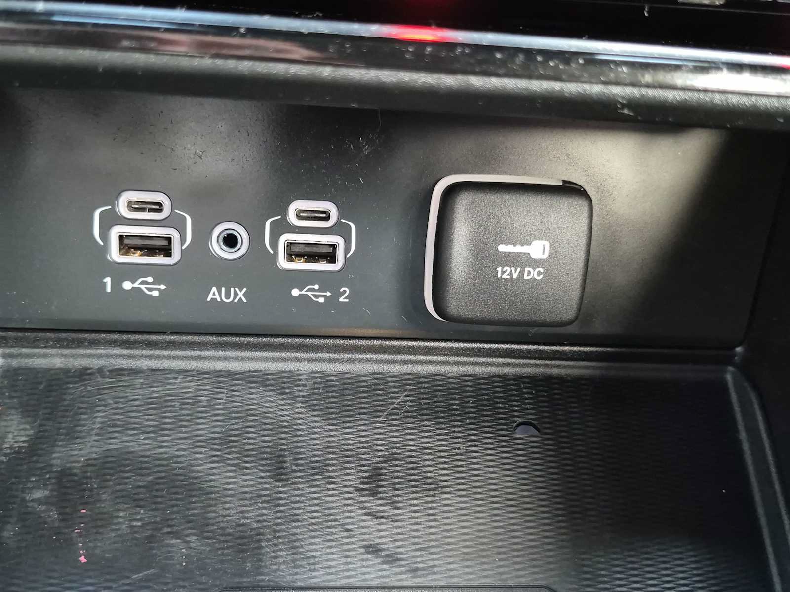 Used 2023 Jeep Grand Cherokee Altitude AWD/4WD image 25