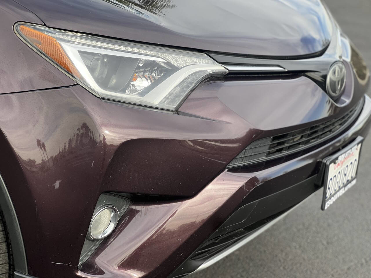 Used 2018 Toyota RAV4 XLE w/ Plus Extra Value Package image 39