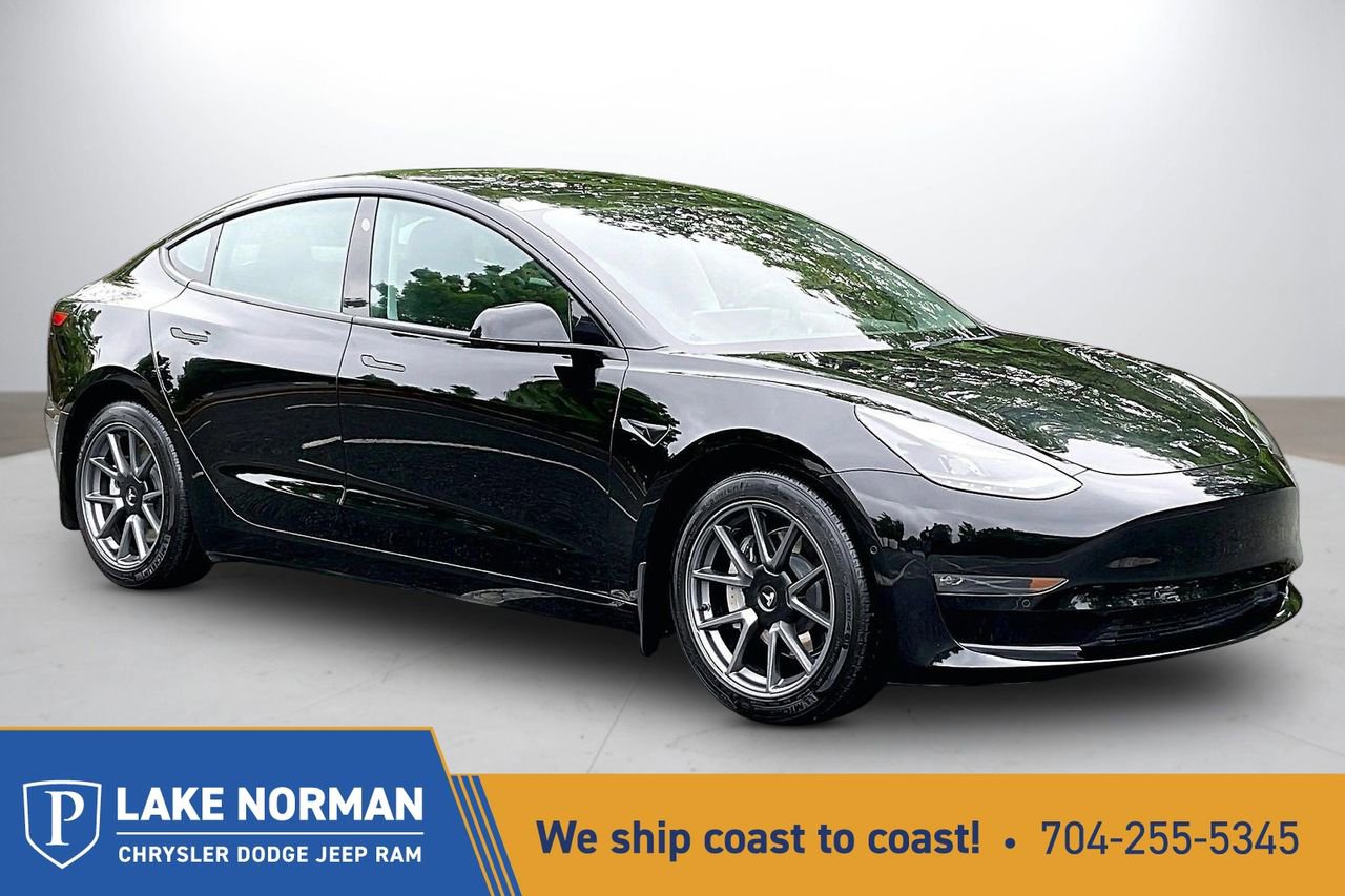 Used 2022 Tesla Model 3 Long Range AWD/4WD image 1