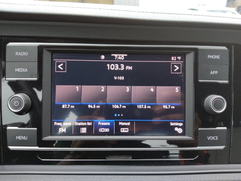 Used 2020 Volkswagen Jetta R-Line FWD image 25