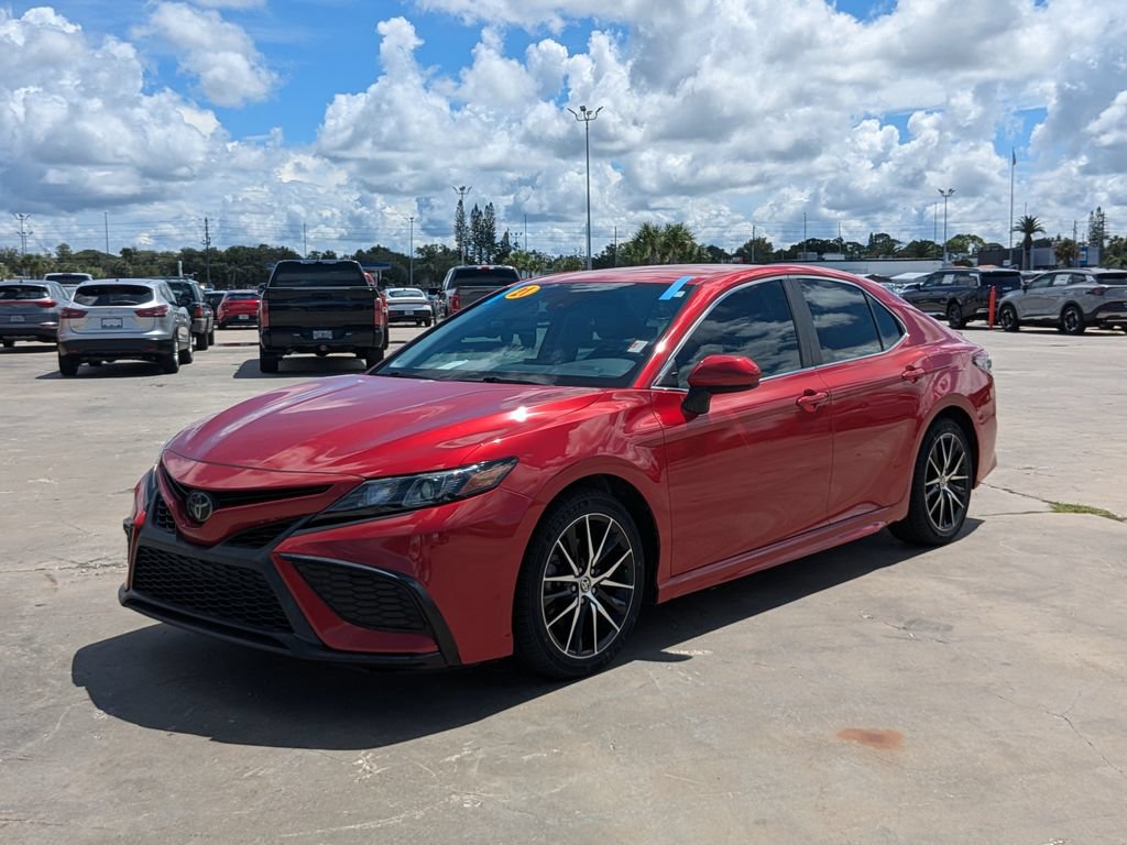 Used 2021 Toyota Camry SE FWD image 4