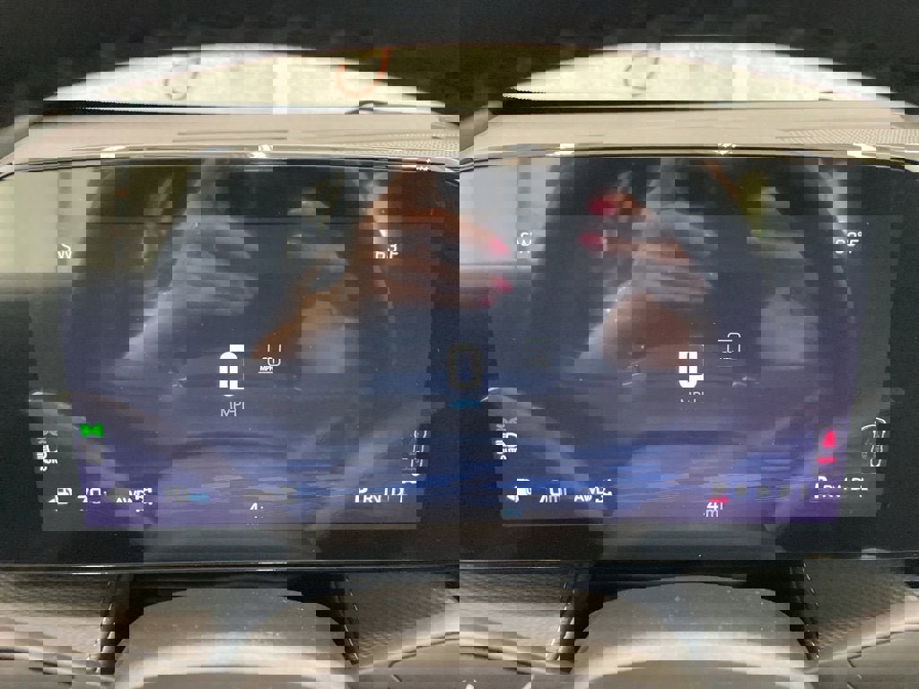 New 2026 Chevrolet Equinox LT w/ Convenience Package II image 35