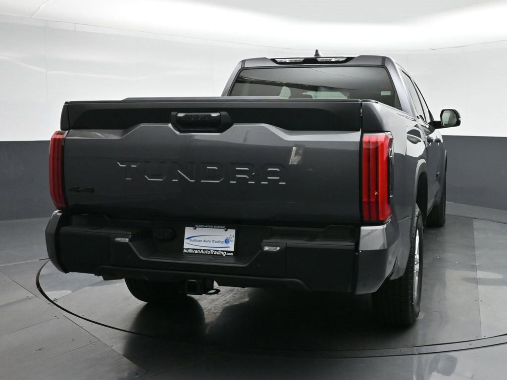 Used 2022 Toyota Tundra SR5 w/ SR5 Convenience Package image 6