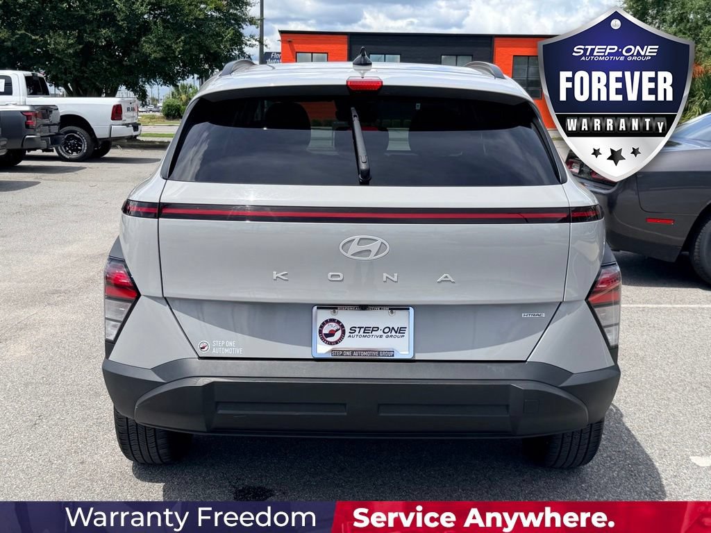 Used 2024 Hyundai Kona SEL AWD/4WD image 5