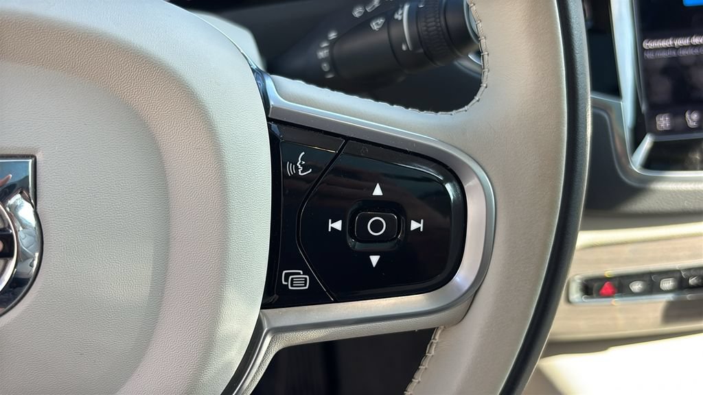 Certified 2023 Volvo XC90 B6 Ultimate AWD/4WD image 18
