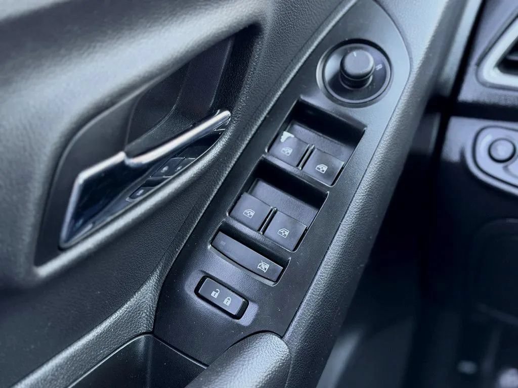 Used 2020 Chevrolet Trax LS FWD image 9