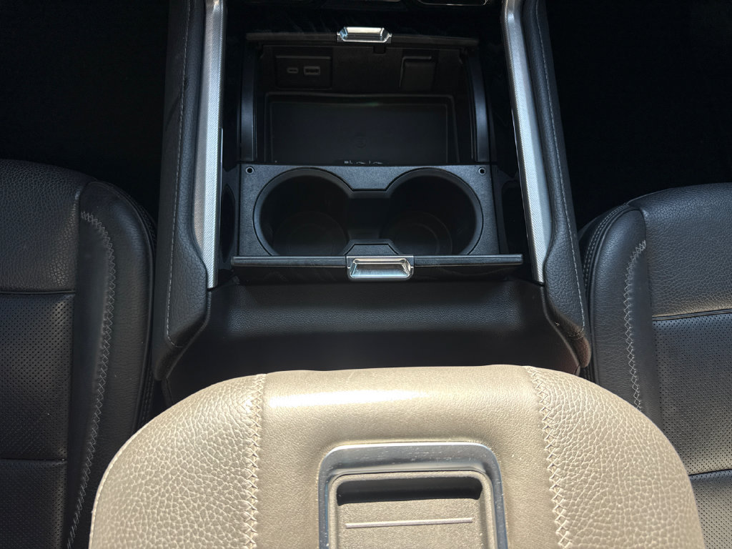 Used 2024 GMC Yukon XL Denali AWD/4WD image 19