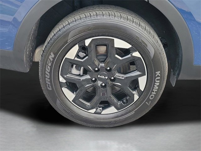 Used 2025 Kia Sorento S image 5