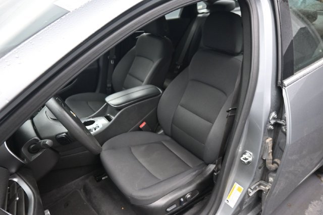 Used 2025 Chevrolet Malibu LT FWD image 17