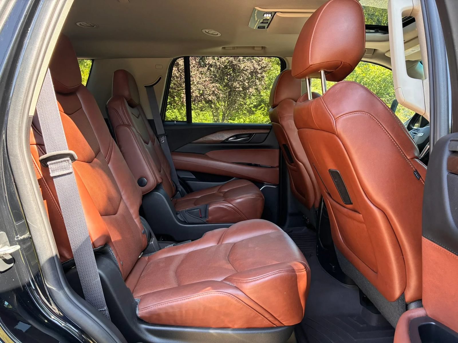 Used 2015 Cadillac Escalade Premium AWD/4WD image 38