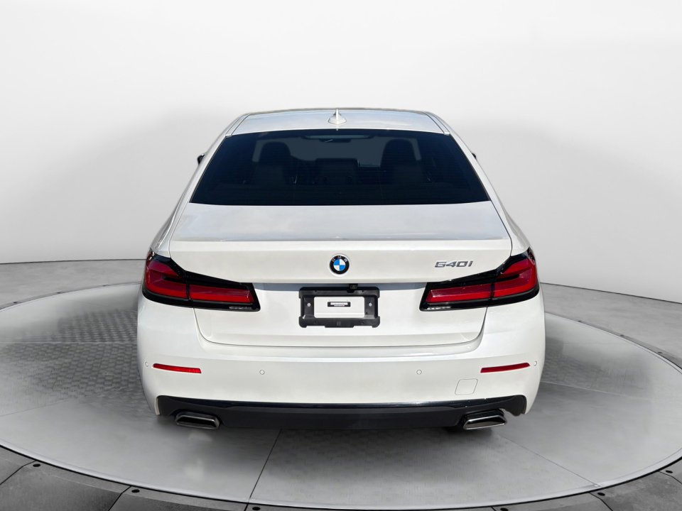 Used 2022 BMW 540i w/ Premium Package RWD image 6
