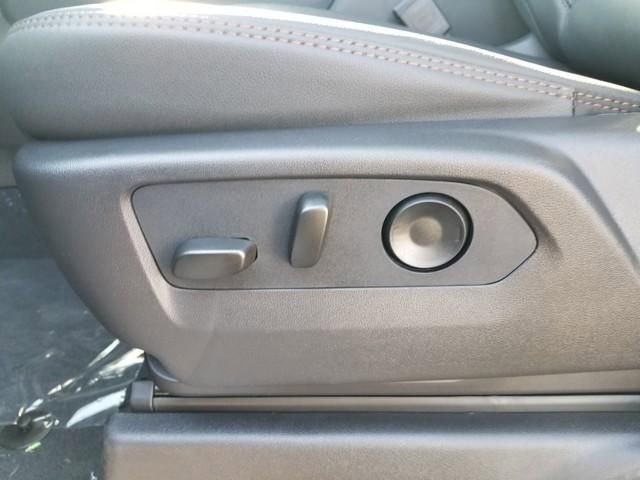 New 2026 GMC Sierra 2500 AT4 w/ AT4 Premium Plus Package image 11