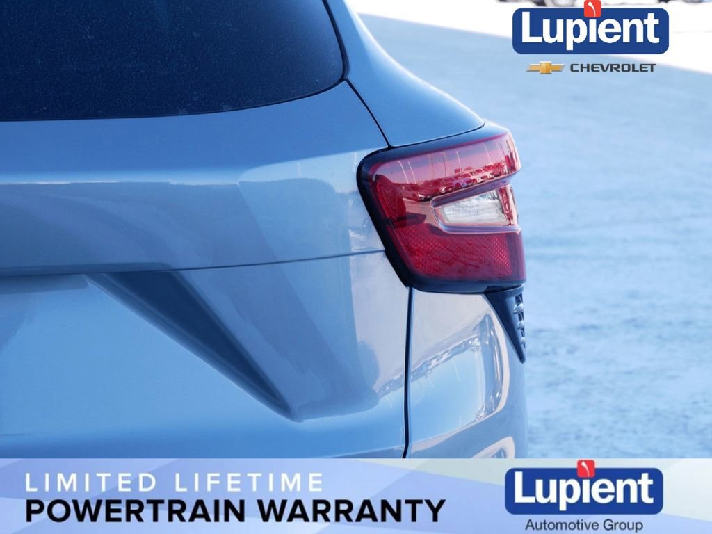 New 2026 Chevrolet Trax RS w/ Sunroof Package image 12