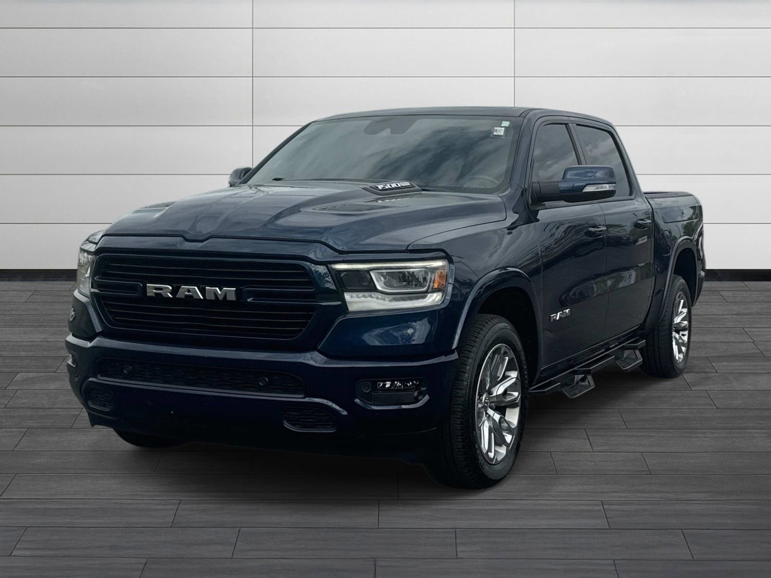 Used 2022 RAM 1500 Laramie w/ Sport Appearance Package AWD/4WD image 7