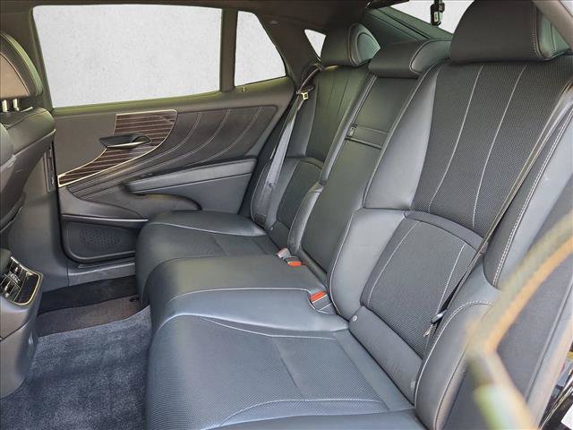Used 2019 Lexus LS 500 RWD image 18
