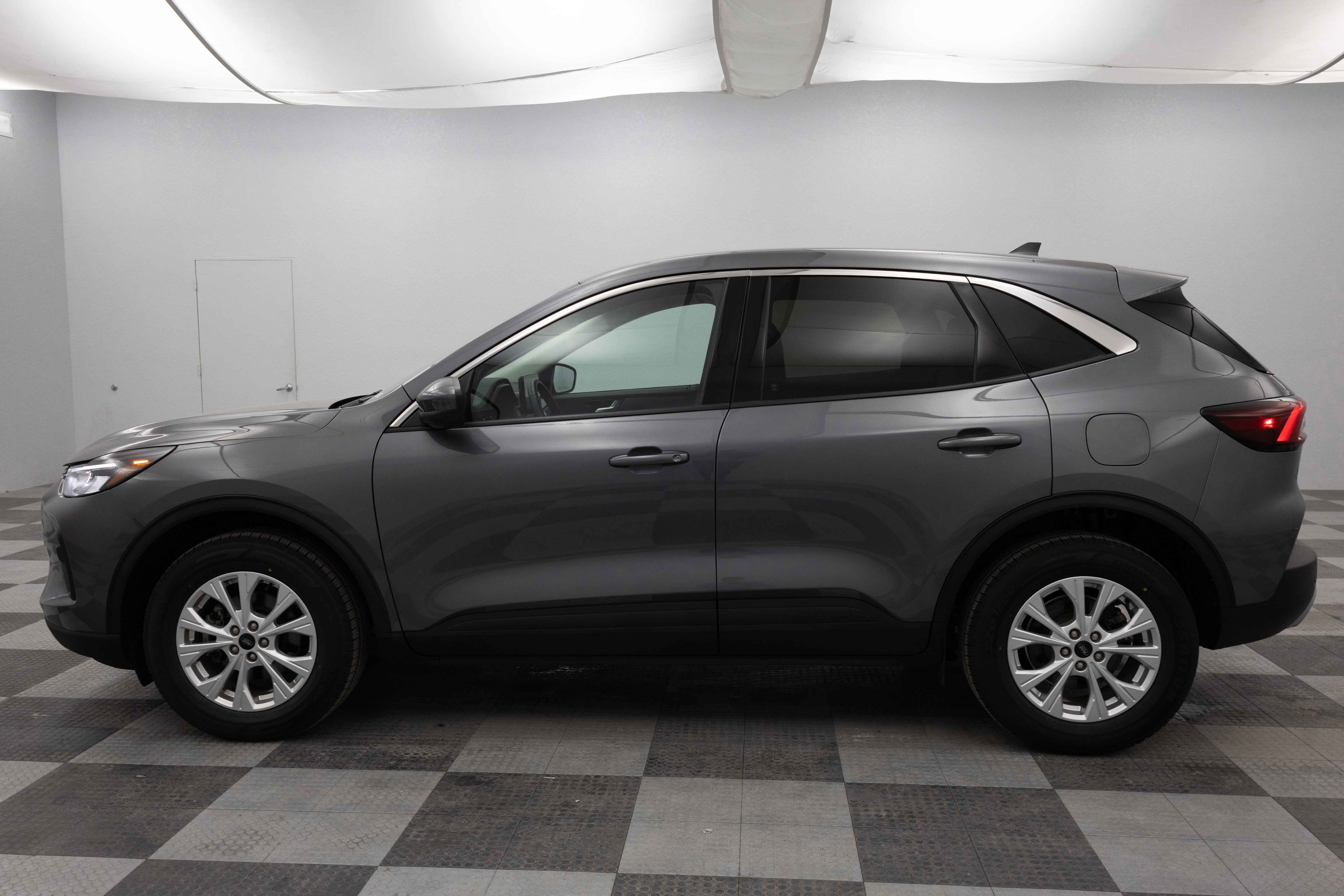 Used 2023 Ford Escape Active w/ Tech Pack #2 image 7