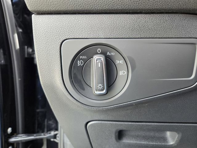 Used 2021 Volkswagen Tiguan SE R-Line image 22