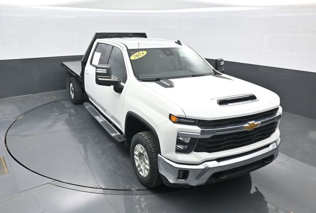 Used 2024 Chevrolet Silverado 2500 LT w/ Convenience Package image 1