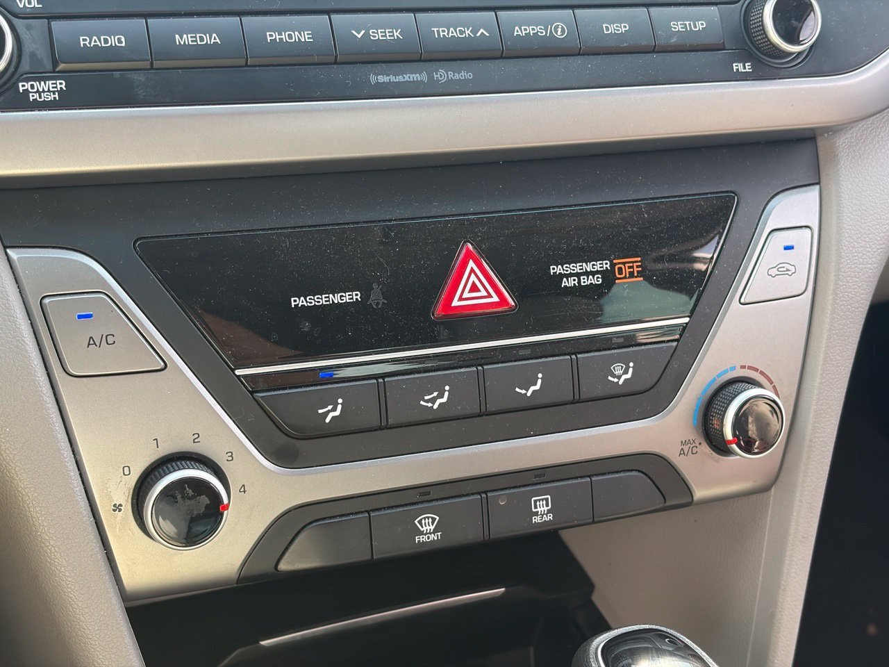 Used 2017 Hyundai Elantra SE FWD image 9