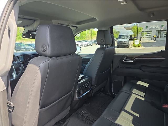 Used 2023 GMC Sierra 1500 SLT w/ SLT Premium Plus Package AWD/4WD image 17