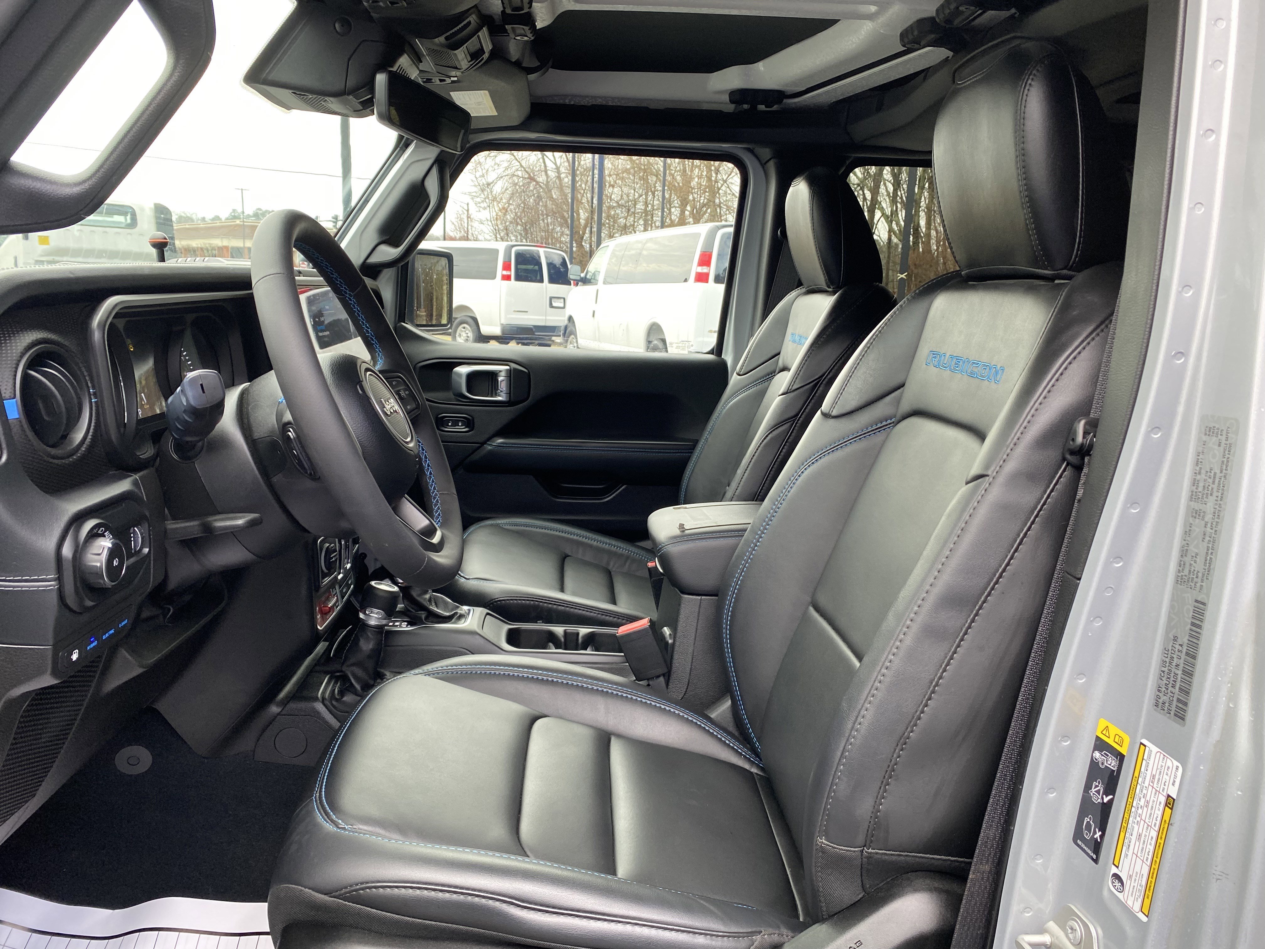 Used 2024 Jeep Wrangler Unlimited Rubicon 4xe image 16