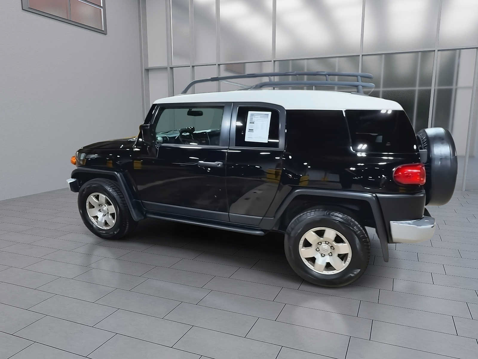 Used 2009 Toyota FJ Cruiser 4WD image 2