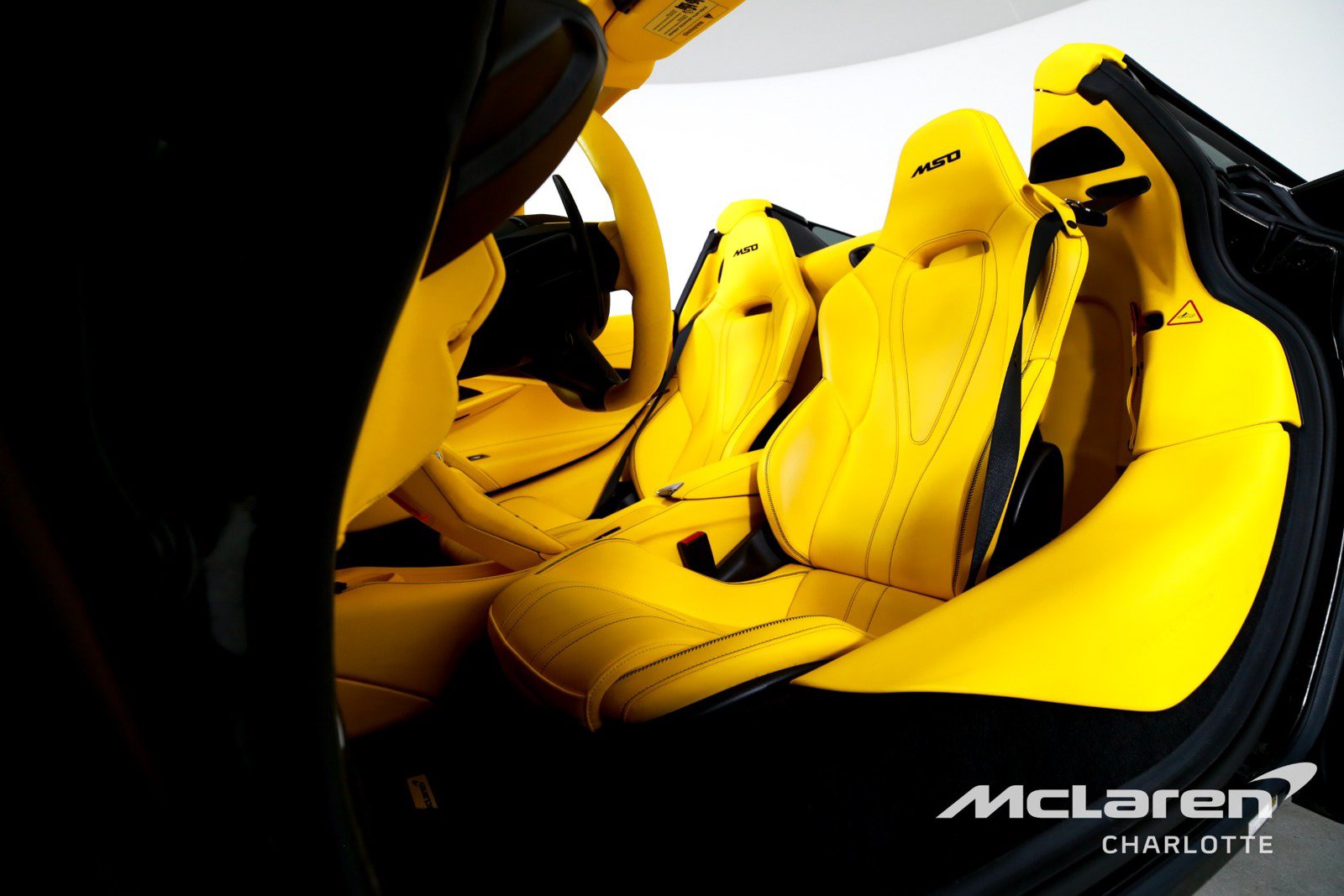 Used 2022 McLaren 720S Spider RWD image 13