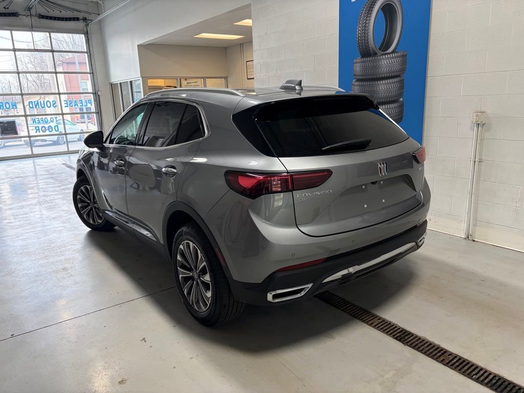 Used 2025 Buick Envision Preferred image 7