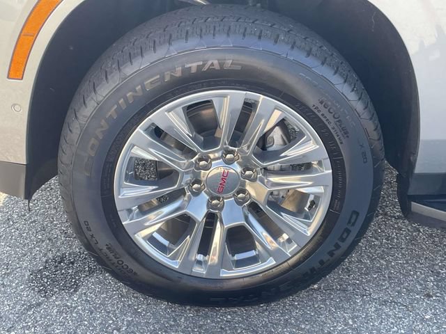 Used 2025 GMC Yukon Denali AWD/4WD image 11