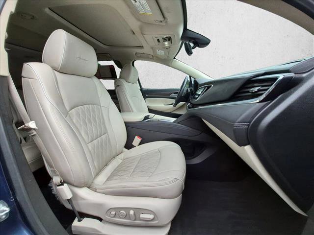 Used 2022 Buick Enclave Avenir w/ Avenir Technology Package FWD image 24