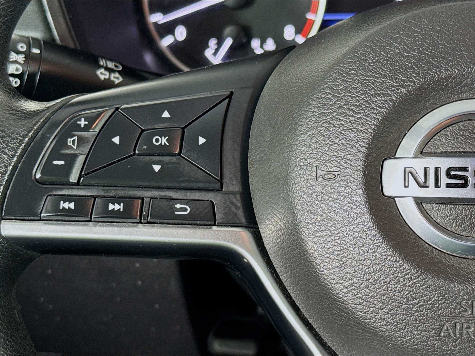 Used 2020 Nissan Altima 2.5 S FWD image 11