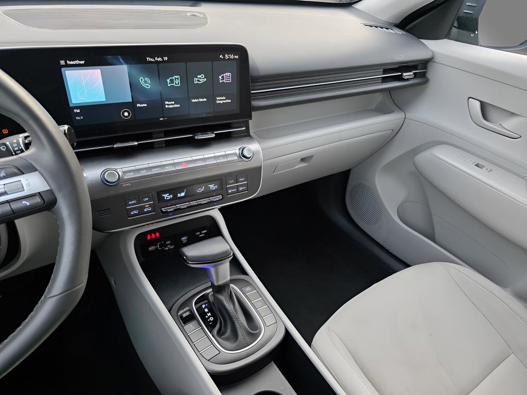 Used 2024 Hyundai Kona SEL image 29