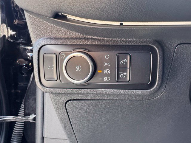 Used 2025 Ford Explorer ST AWD/4WD image 27