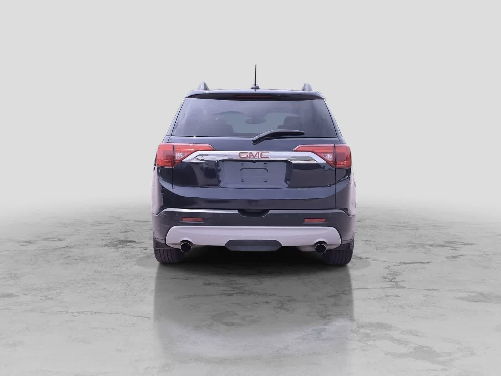 Used 2017 GMC Acadia SLT AWD/4WD image 7