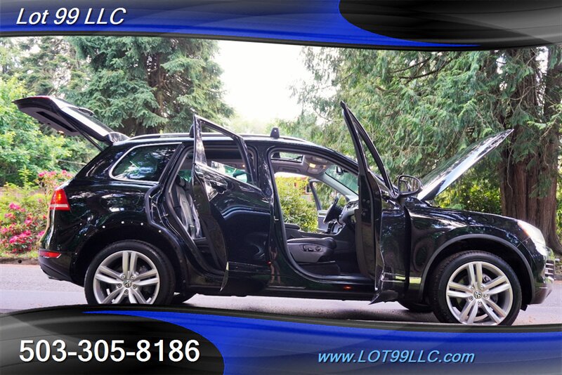 Used 2013 Volkswagen Touareg Executive AWD/4WD image 32