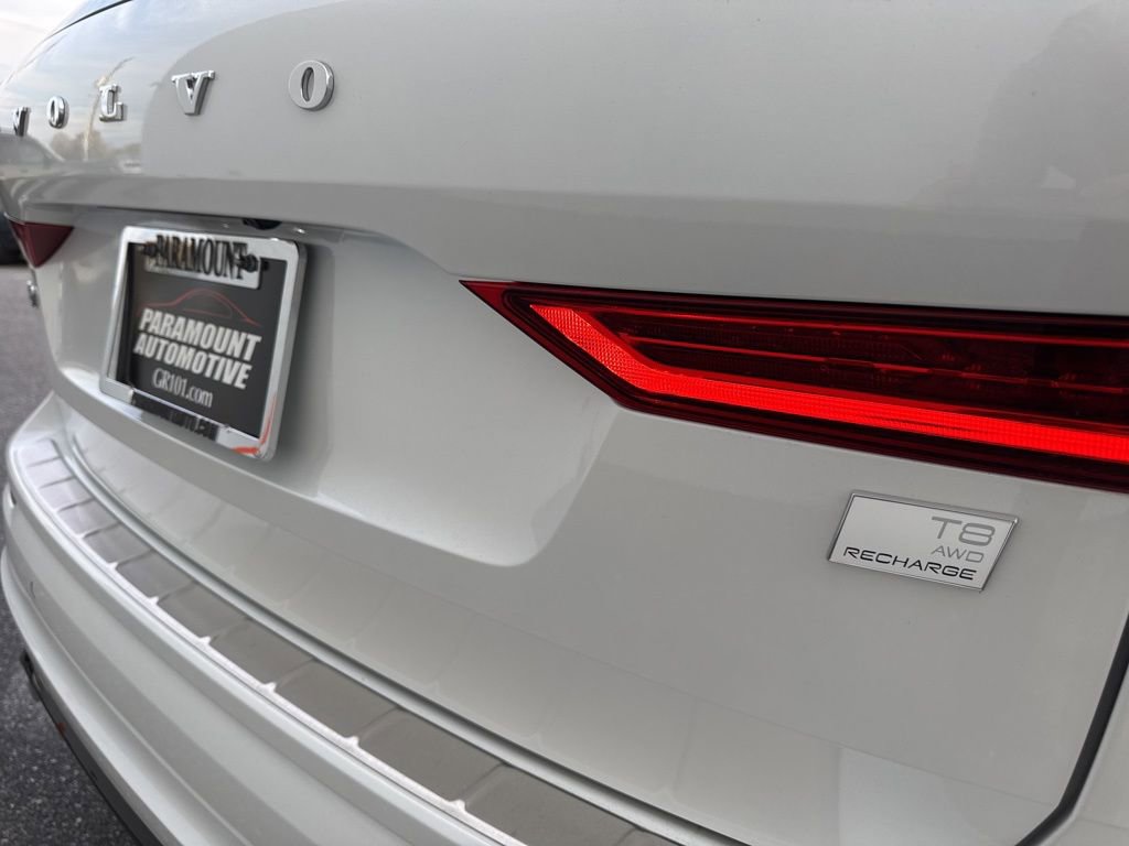 Used 2024 Volvo XC60 T8 Plus w/ Protection Package Premier image 8