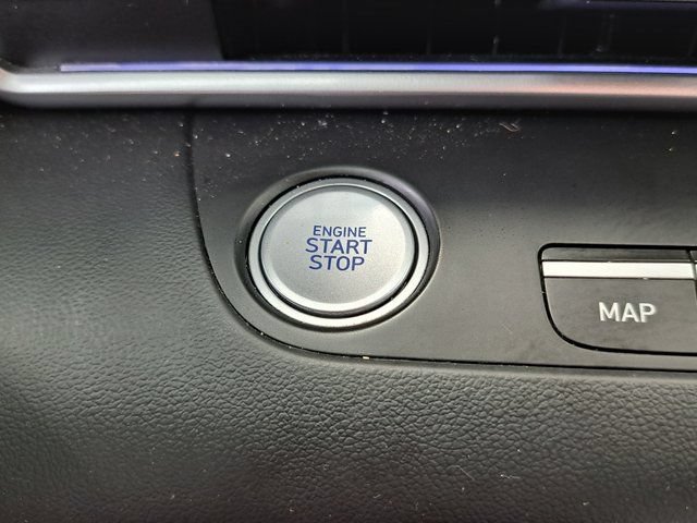 Used 2024 Hyundai Elantra SEL FWD image 14