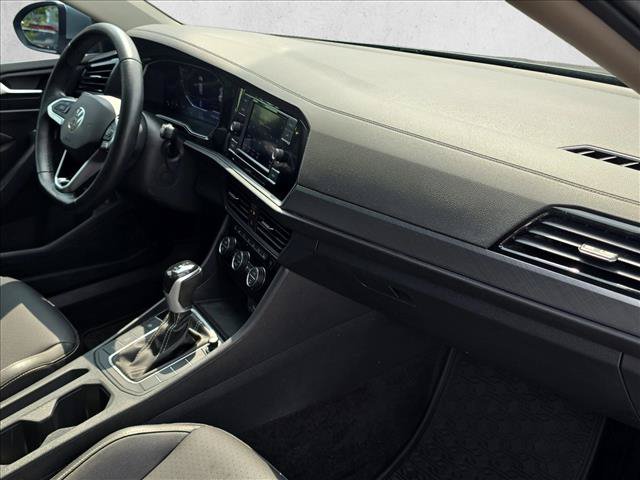 Used 2023 Volkswagen Jetta SE FWD image 25