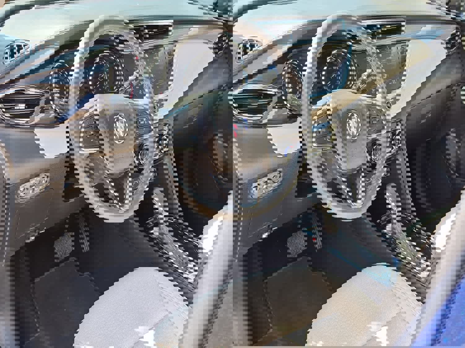 Used 2023 Buick Encore GX Preferred image 13