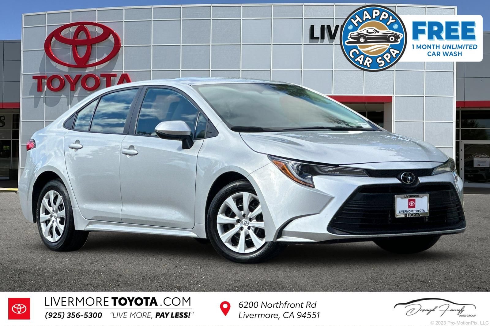 Used 2024 Toyota Corolla LE FWD image 1
