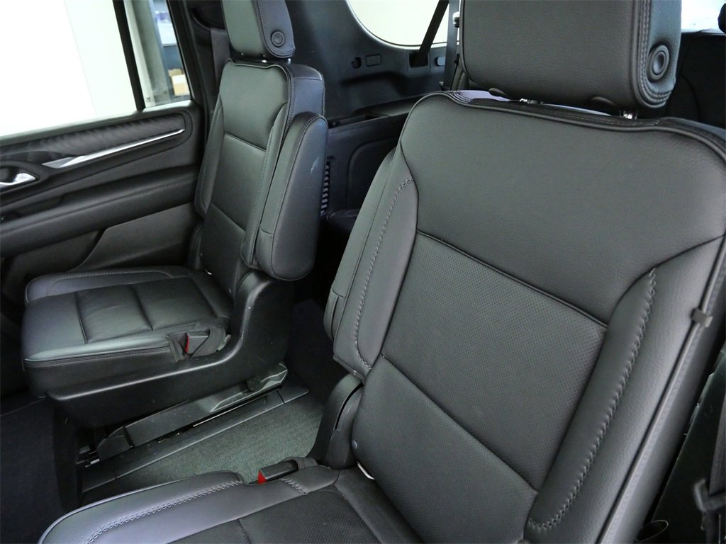 Used 2022 GMC Yukon XL Denali image 15