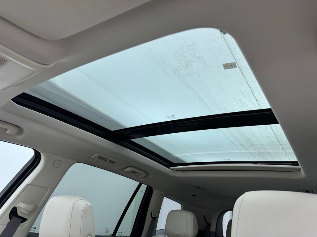 Used 2024 Cadillac XT6 Premium Luxury w/ LPO, Floor Liner Package image 5