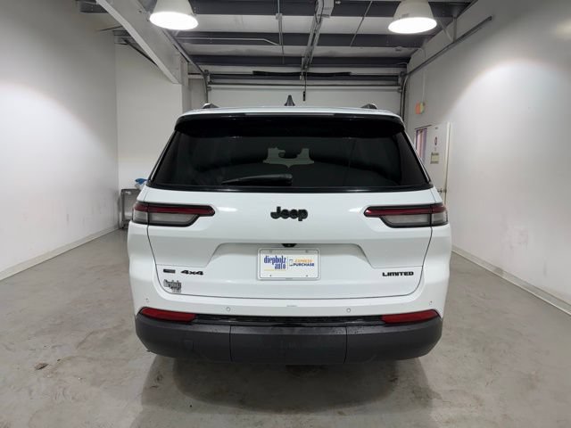 Used 2023 Jeep Grand Cherokee L Limited w/ Black Appearance Package AWD/4WD image 6