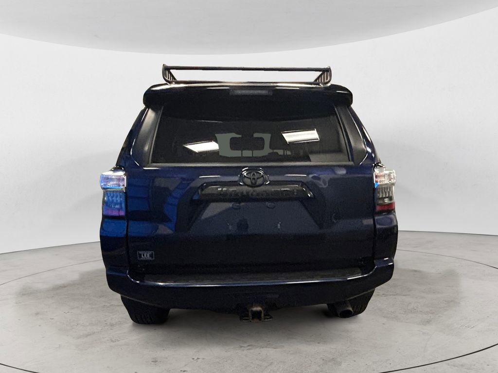 Used 2020 Toyota 4Runner Venture AWD/4WD image 4